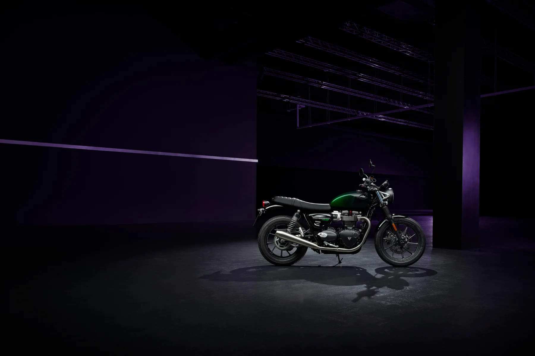 Speedtwin900_Green_StealthEdition_MY24_0015_TR