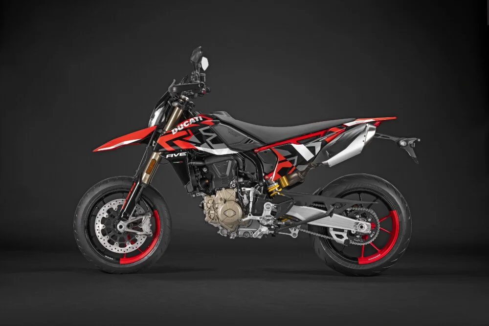 2024-Ducati-Hypermotard-698-Mono-RVE-03