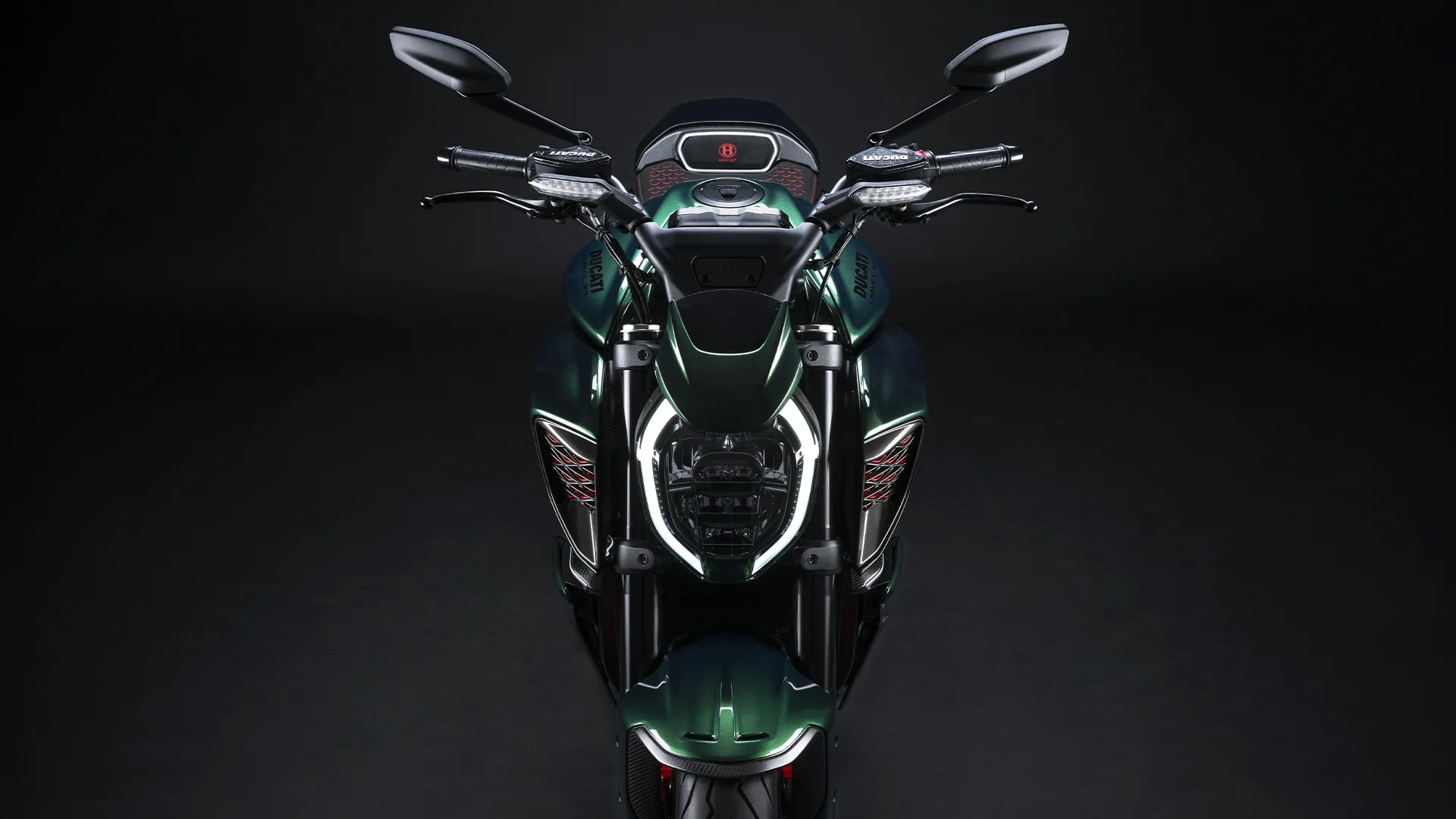 Ducati-Diavel-V4-for-Bentley-DWP24-Overview-gallery-1920x1080-01 (1)