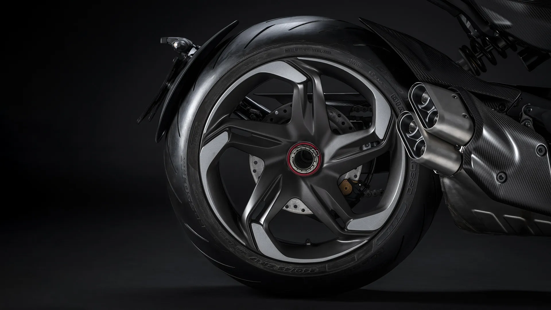 Ducati-Diavel-V4-for-Bentley-DWP24-Overview-gallery-1920x1080-02