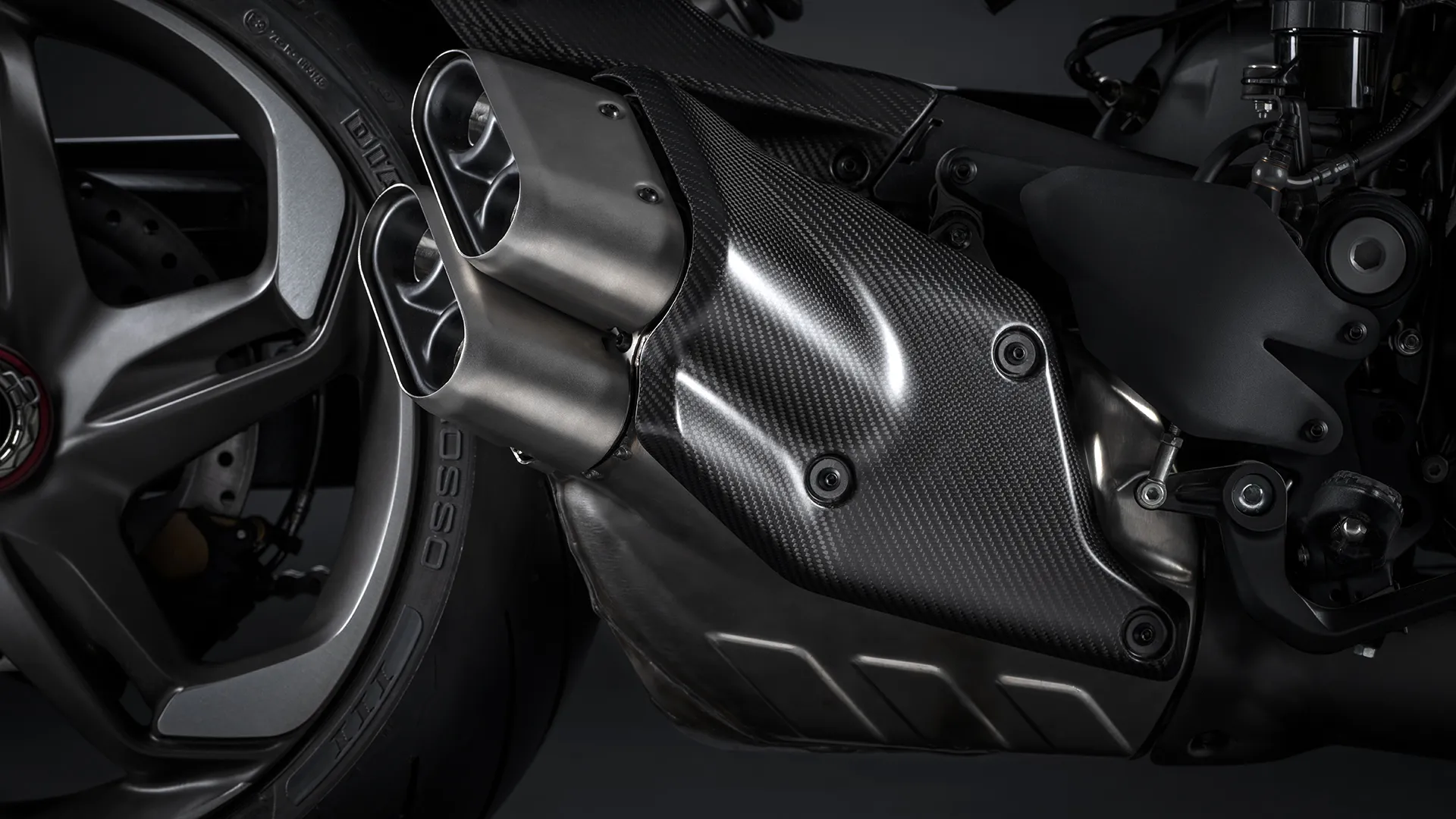 Ducati-Diavel-V4-for-Bentley-DWP24-Overview-gallery-1920x1080-12